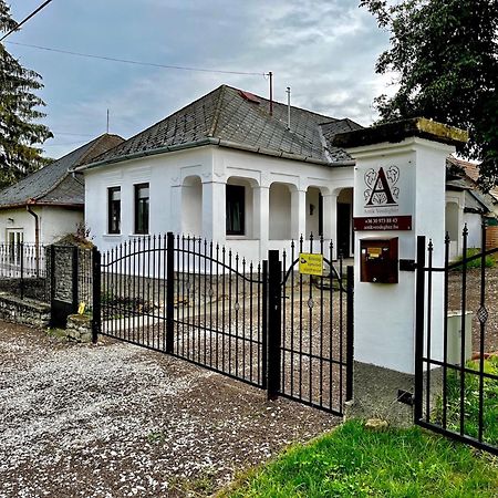 Villa Udvar-Haz Nagyvisnyó Exterior foto